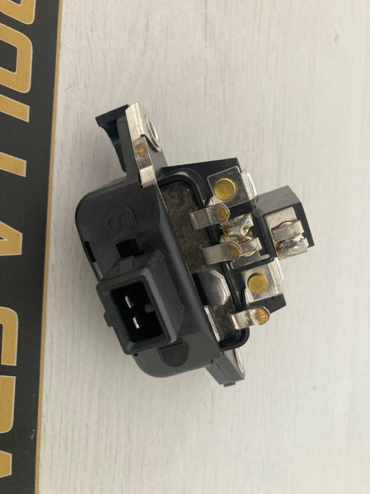Corolla AE92 AE94 4AFE 1.6L Bosch RE60 Voltage regulator