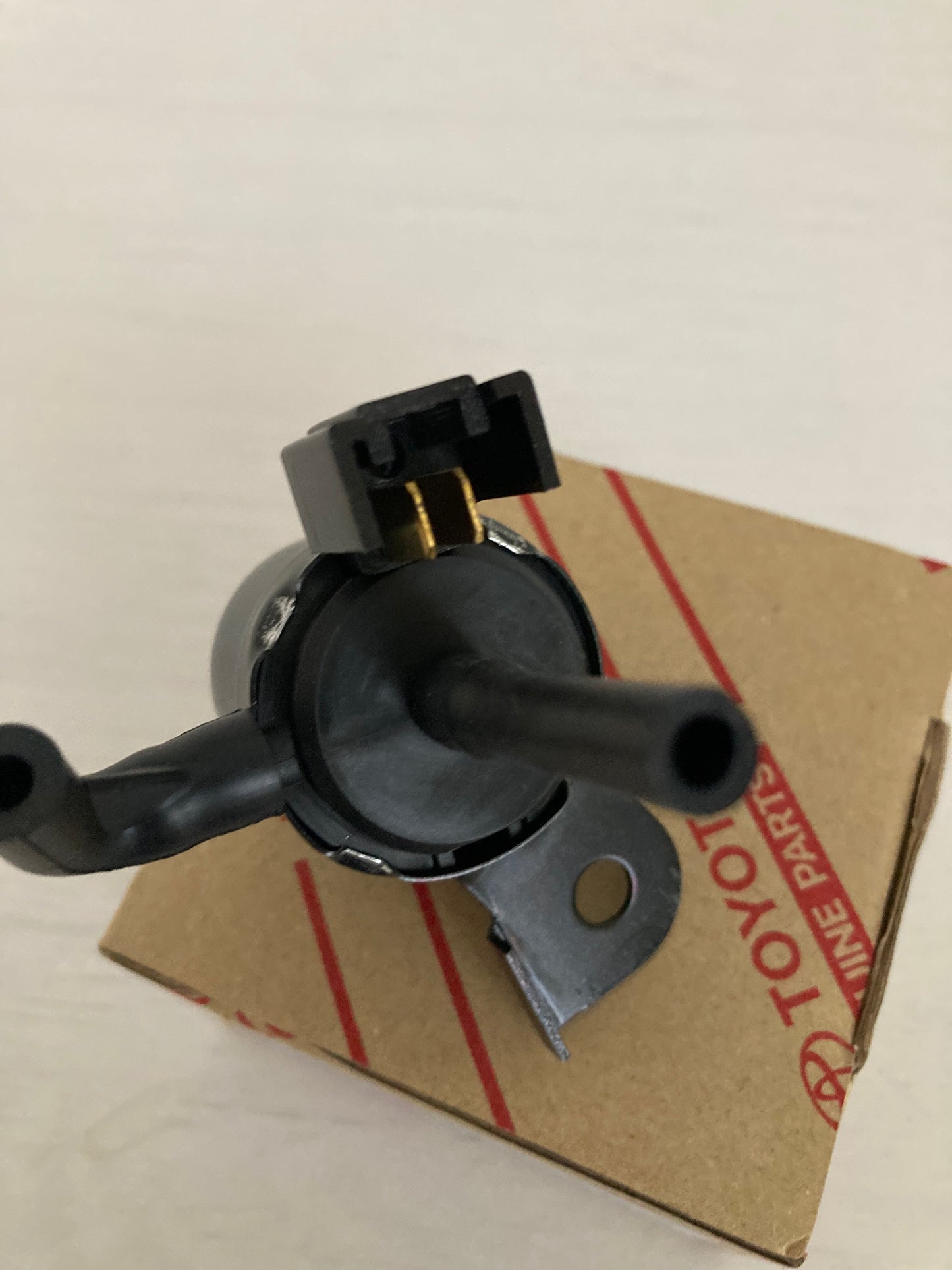 Toyota Corolla AE92 rear washer valve