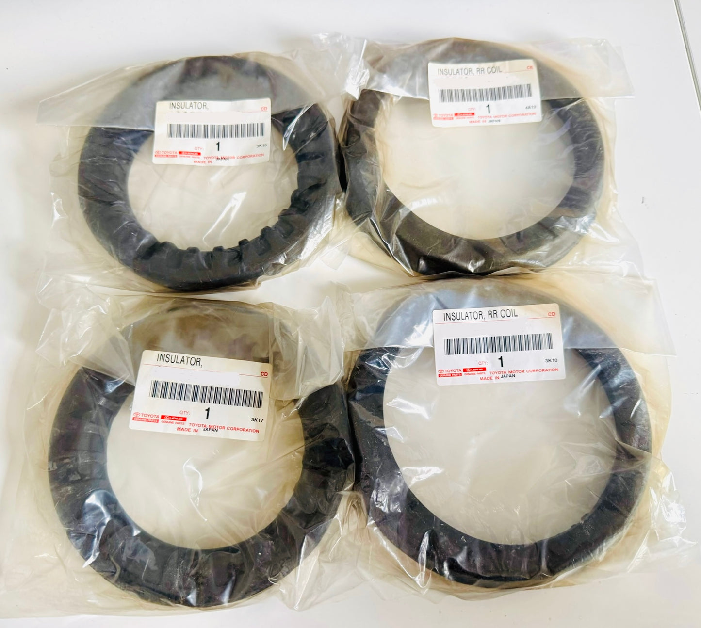 AE86 Rear spring insulator set