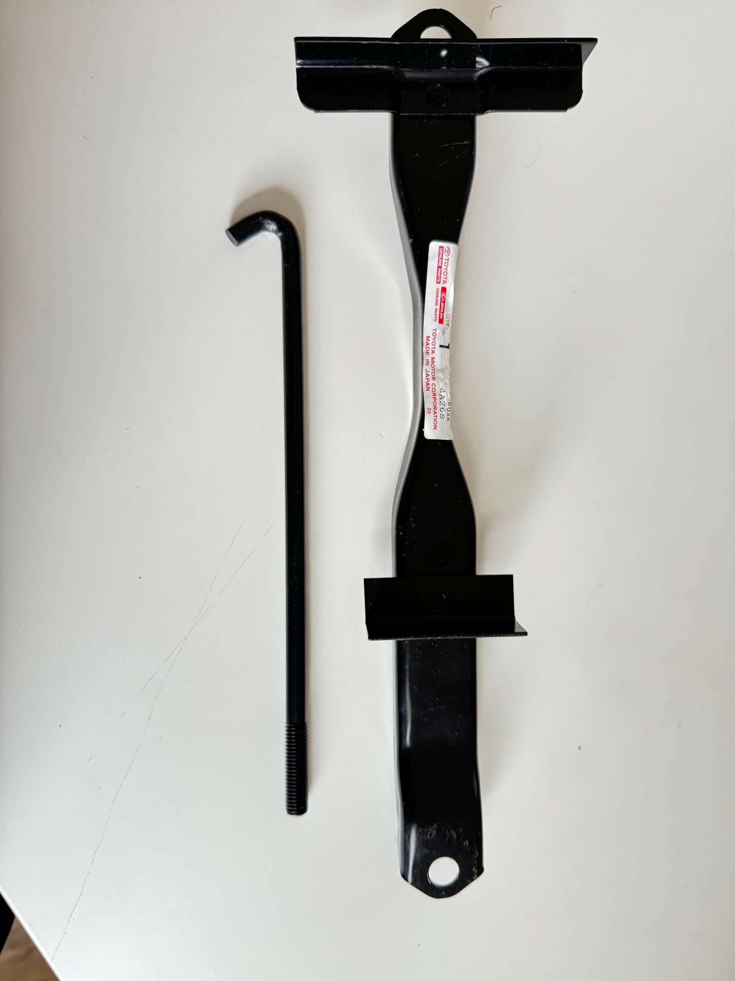 Toyota Hilux/Surf battery tie down bracket