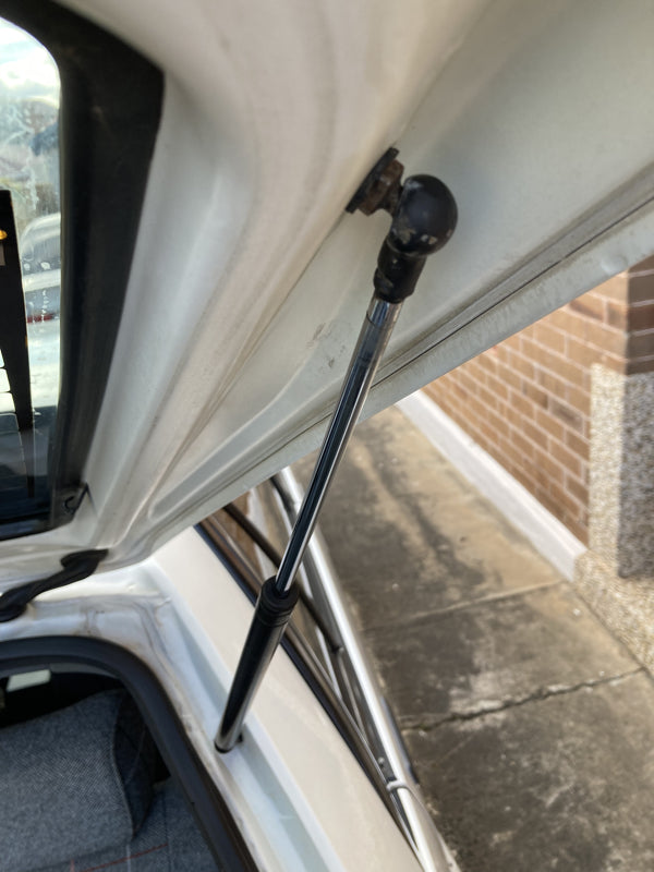 Toyota Corolla AE82 Hatchback boot gas struts