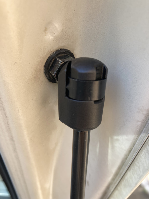 Toyota Corolla AE82 Hatchback boot gas struts