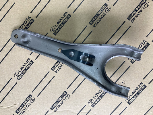 Toyota Sprinter AE86 T50 Clutch fork