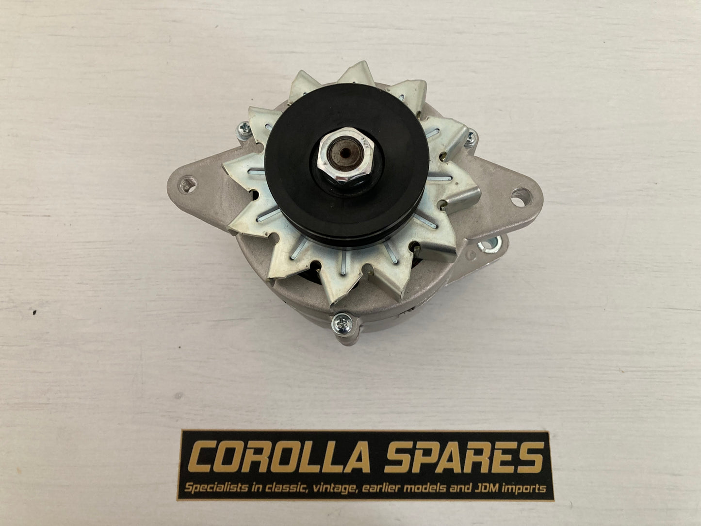 Toyota Corolla KE20 KE30 3K Alternator