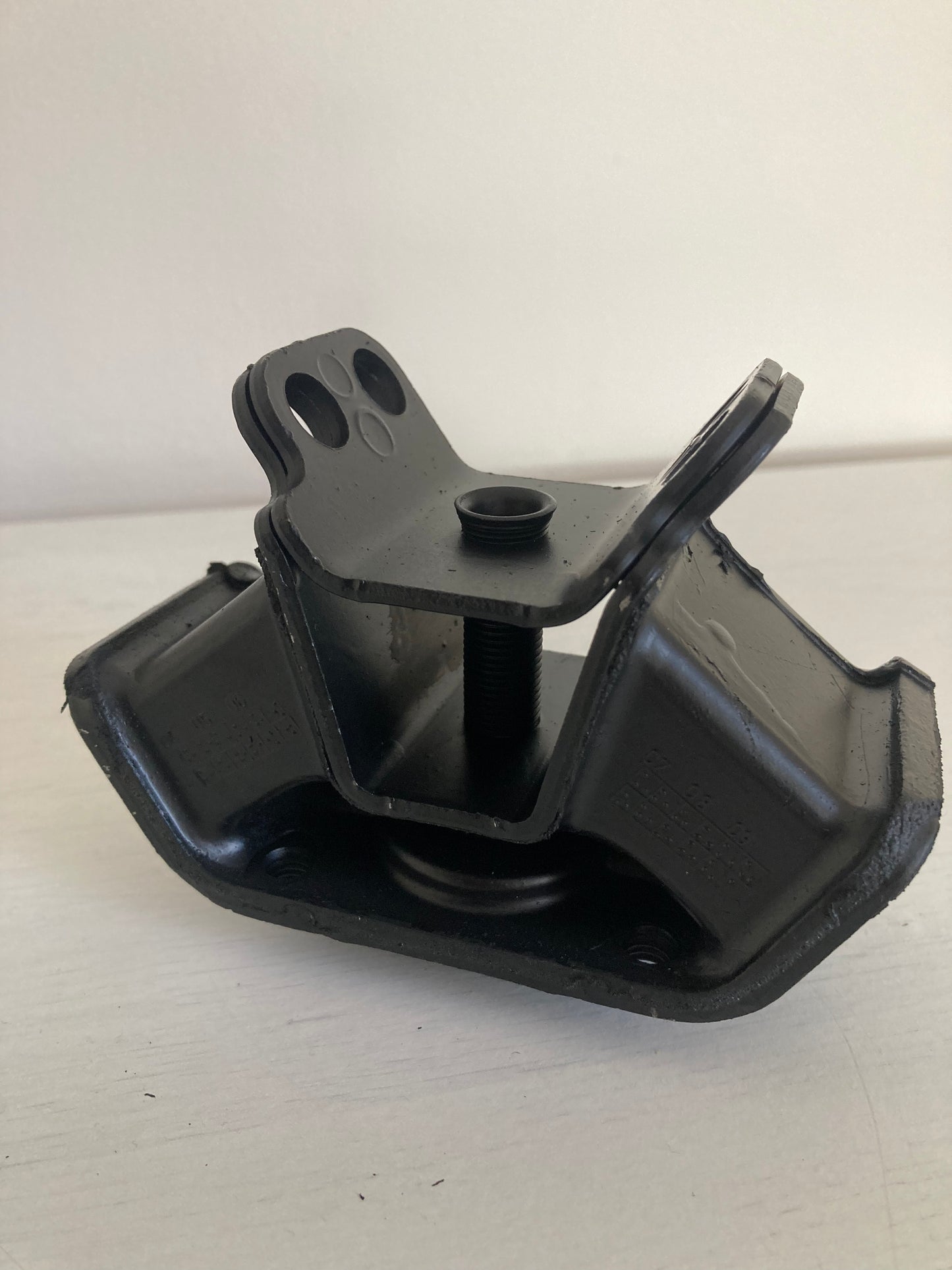 AE71/AE86 Auto trans gearbox mount