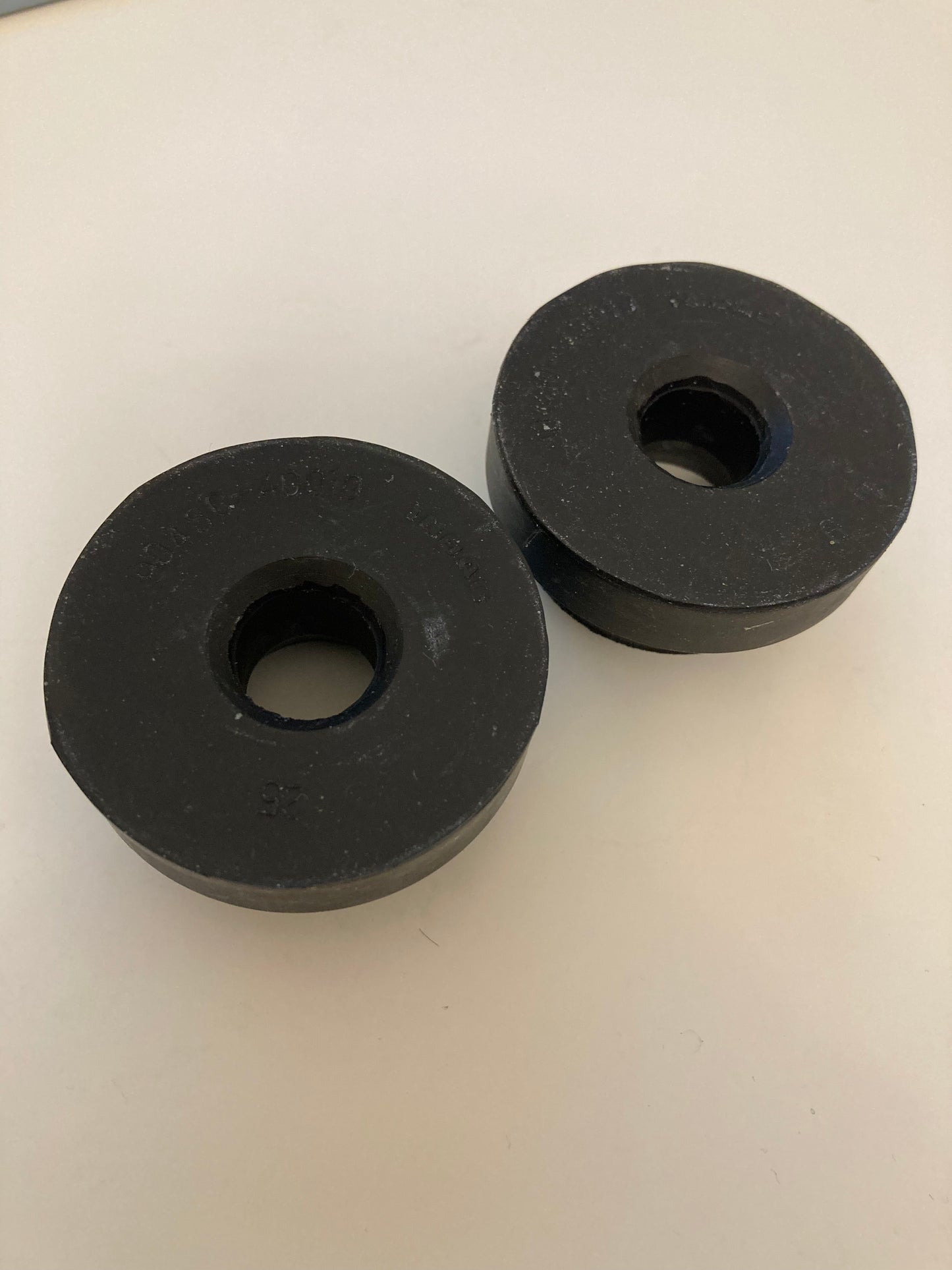 Toyota Corolla AE92 Radiator mounting bushes