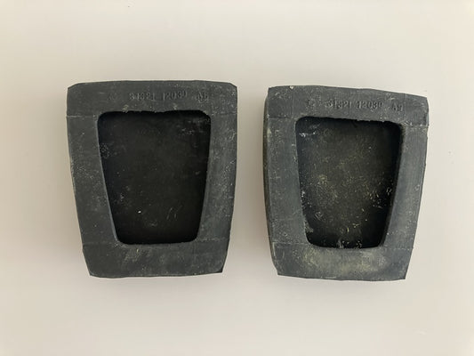 74-94 Brake and clutch pedal rubber