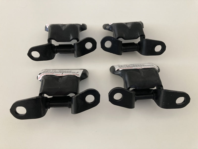 thumbnail image 2 of Toyota Genuine AE86 Levin/Trueno Door Hinge Set (4 Pieces) – OEM 68720-60040 68710-60040 2 of 6